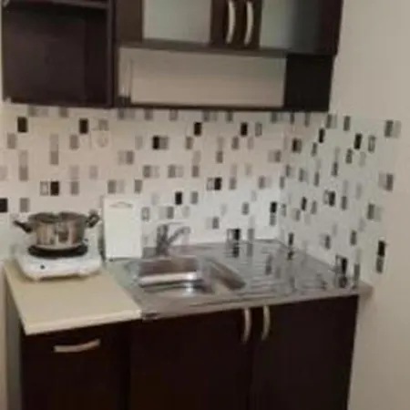 Апартамент Боби Централплаж Комплекс Apartment Pomorie